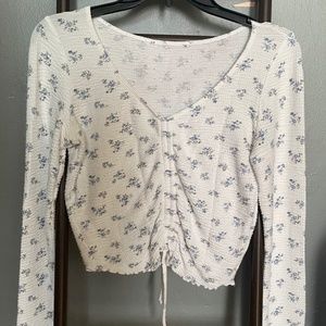 HOLLISTER Women's V-Neck Cropped Cinched Ribbed Long Sleeve Floral Top